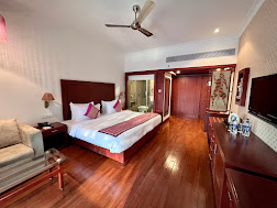 Hotel Chandela Khajuraho, 5-star hotel